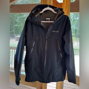 Firm Marmot Gor-Tex rain coat. Fab condition, Medium. Black/gray inside.